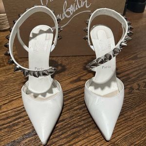 Christian Louboutin Spikita pump